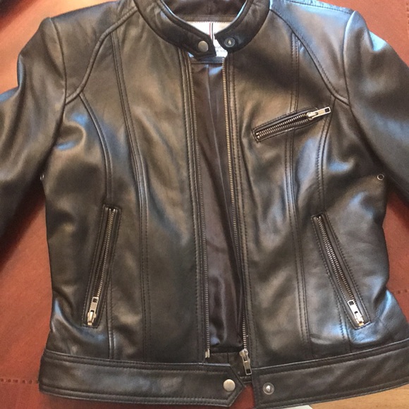 Leather jacket - Picture 5 of 8